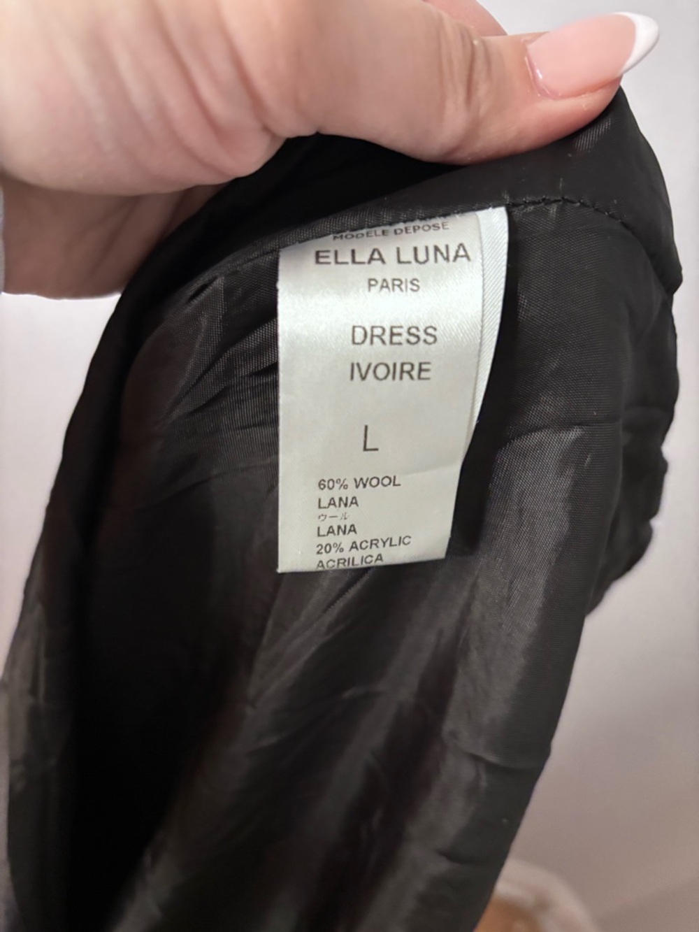 Ella Luna Black and White Patterned Sleeveless Dress with Gold Band - Picture 5 of 7